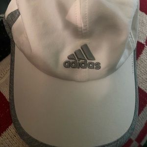 🩶NEW white and grey adidas hat🩶